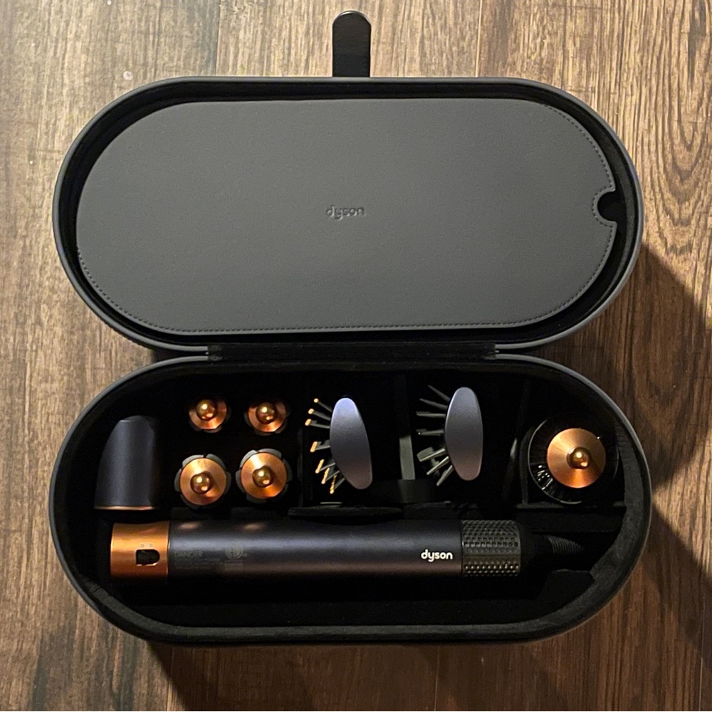 Prussian Blue/Rich Copper Special Edition Dyson AirWrap